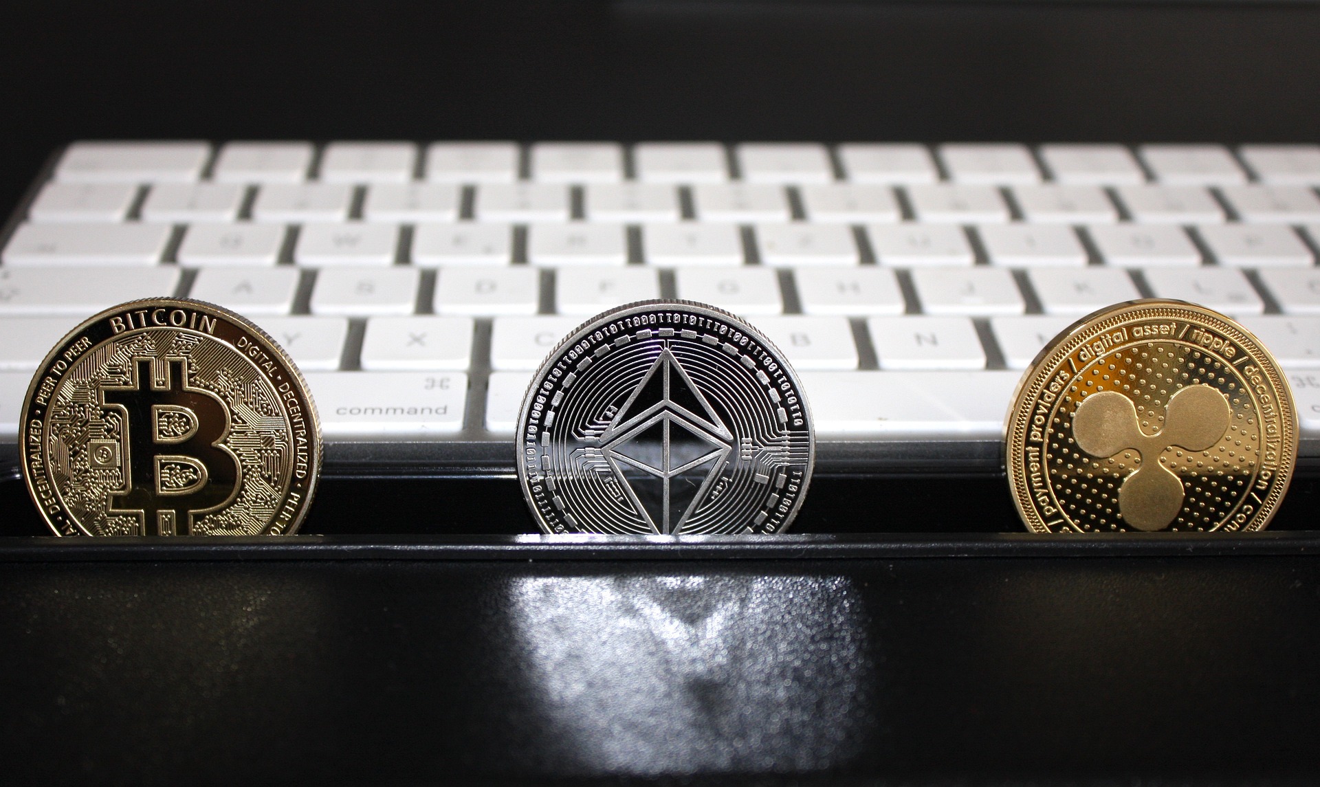 bitcoin-6237042_1920